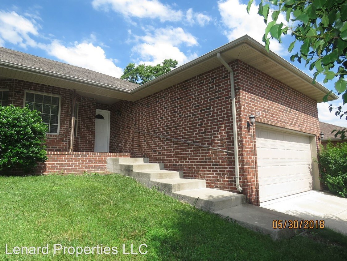 Primary Photo - 1105 N 26th St