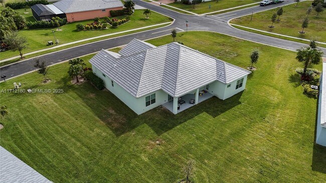 Foto del edificio - 6555 Barbados Ct