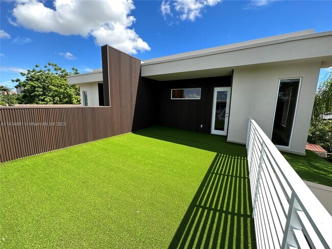 Foto del edificio - 2859 SW 37th Ct