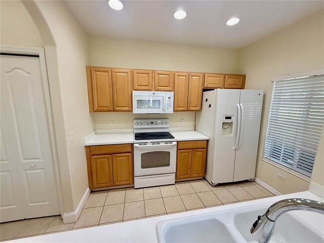 Foto del edificio - 335 Cape Harbour Loop