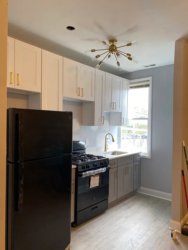 Building Photo - 1717 Gwynns Falls Pky