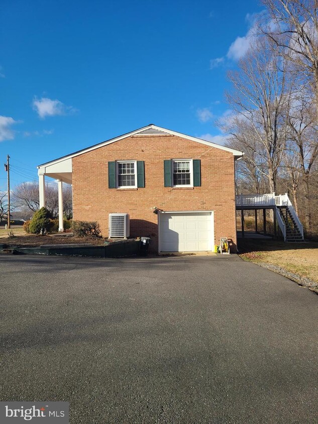 9623 Eden Dr, King VA 22485 House Rental in King VA
