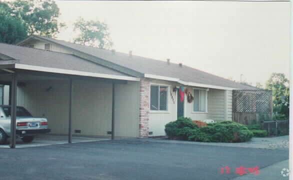 Primary Photo - 18823-18825 Beatrice Dr