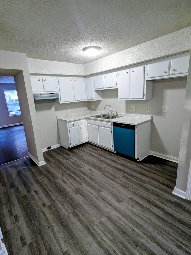 Building Photo - 2408 Scott Valley Dr