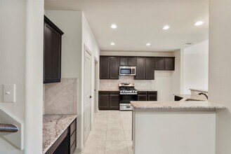 Building Photo - 2026 Argos Dr