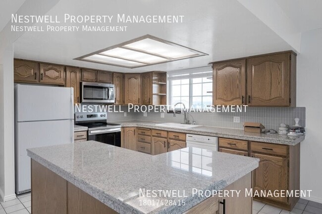 Foto del edificio - One Month's Rent Free - Charming Bluffdale...