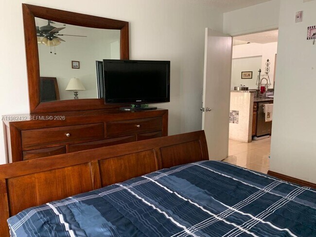 Foto del edificio - 4580 NW 107th Ave