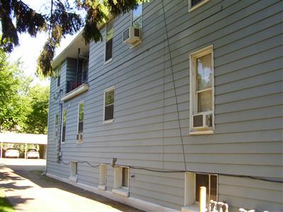 Building Photo - 1424 S State St