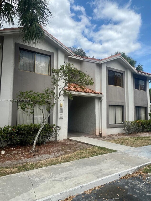 8323 Coral Lake Dr Unit 8323, Coral Springs, FL 33065 Condo for Rent