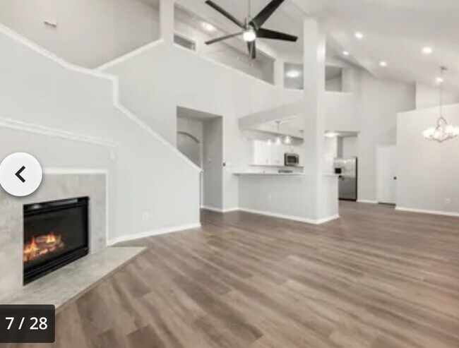 Foto del edificio - 4835 Montclair Hill Ln