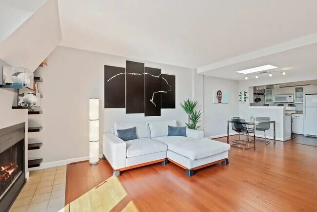 Foto del edificio - 59 Brainerd Rd