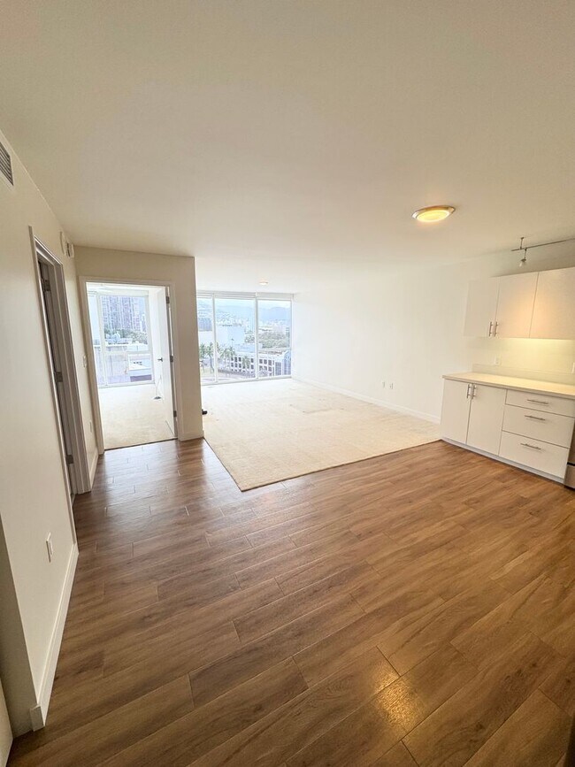 Building Photo - Move in Ready 1-Bedroom at Symphony Honolulu
