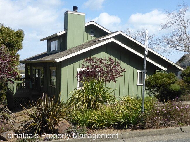 Building Photo - 2 br, 2 bath House - 42 Laurel Drive