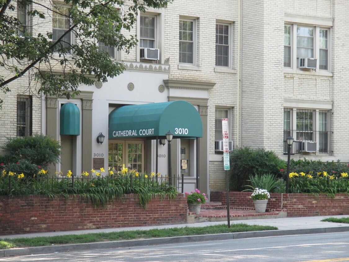Cathedral Court - 3010 Wisconsin Ave, NW