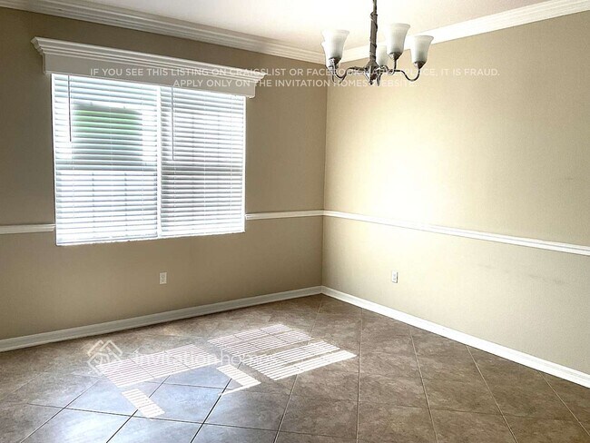 Building Photo - 325 Mirasol Ln