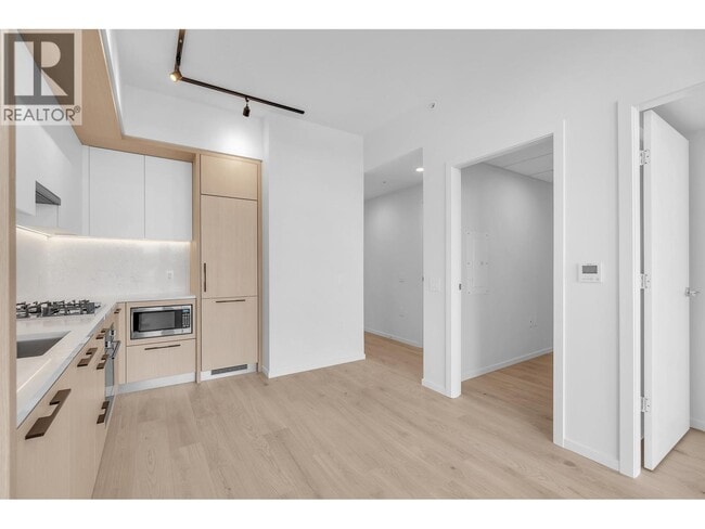 Building Photo - 5189 Earles St