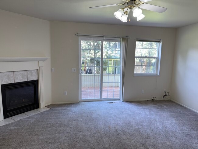 Gas Fireplace & Private Deck - 1962 NE Sams Loop