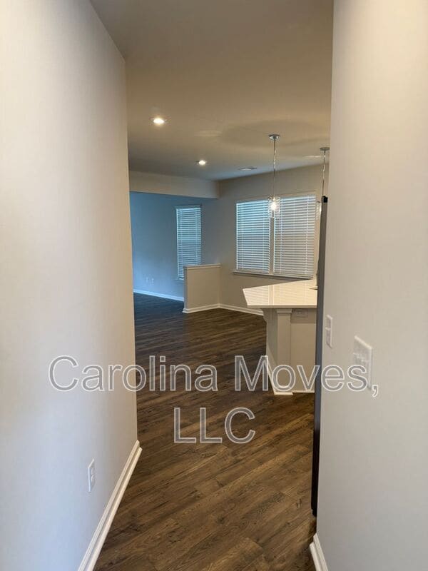 Building Photo - 21 Limestone Wy