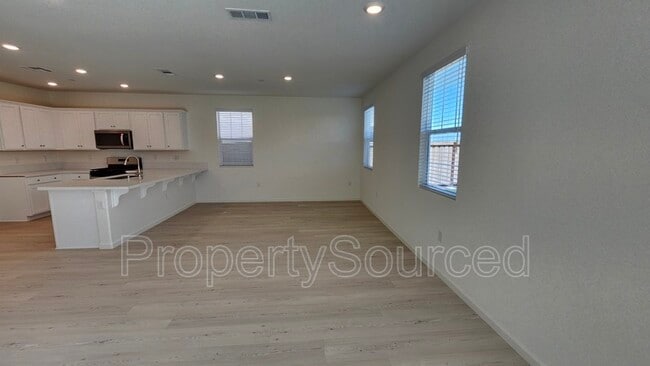 Building Photo - 593 Spalding Wy