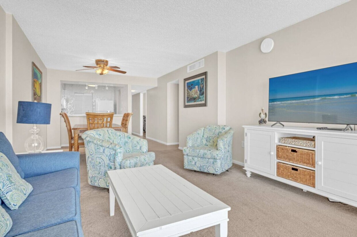 Foto principal - 7205 Thomas Dr