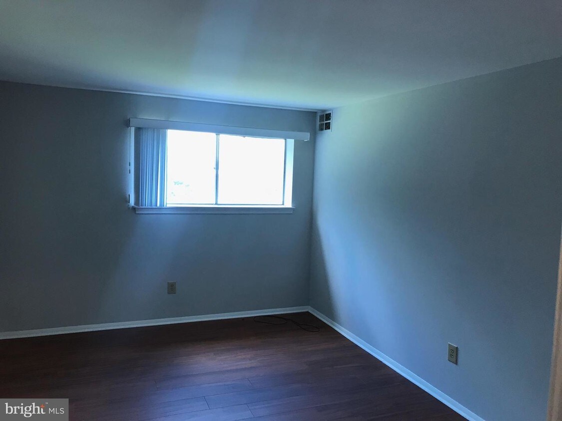 5530 Karen Elaine Dr Unit 1702, New Carrollton, MD 20784 Condo for Rent in New Carrollton, MD