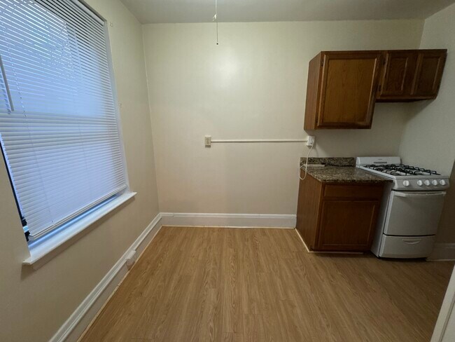 Foto del edificio - 347 Pleasant St