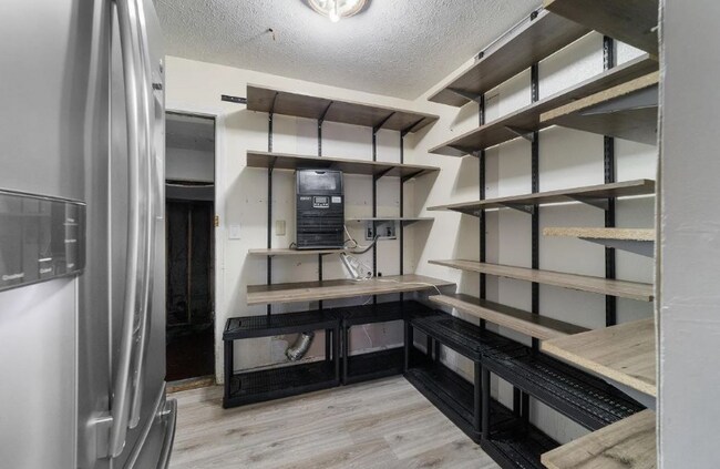 Foto del edificio - 8333 N 300 W