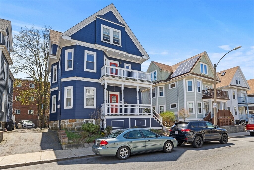 Primary Photo - 113 Lonsdale St