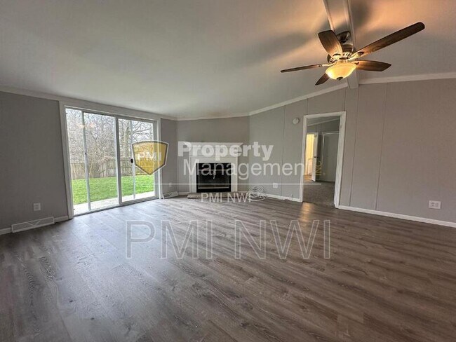 Foto del edificio - 1312 Redwing Rd