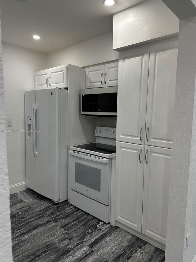 Foto del edificio - 9320 SW 46th Ter