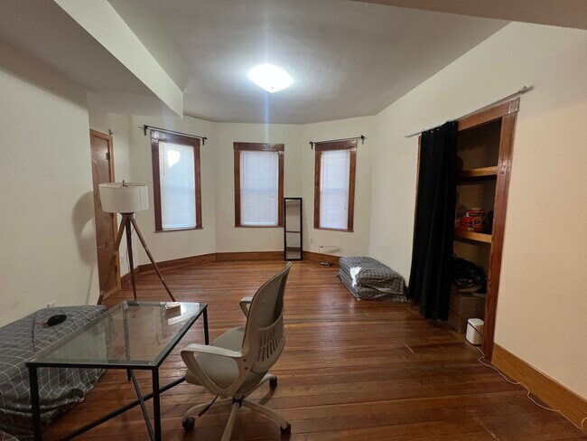 Foto del edificio - 346 Faneuil St