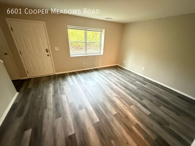 Building Photo - 6601 Cooper Meadows Rd