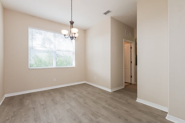 Building Photo - 3303 61st Terrace E