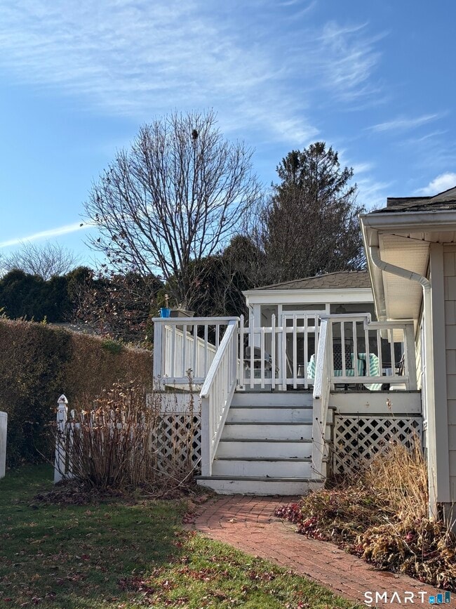 Foto del edificio - 41 Sunrise Ave