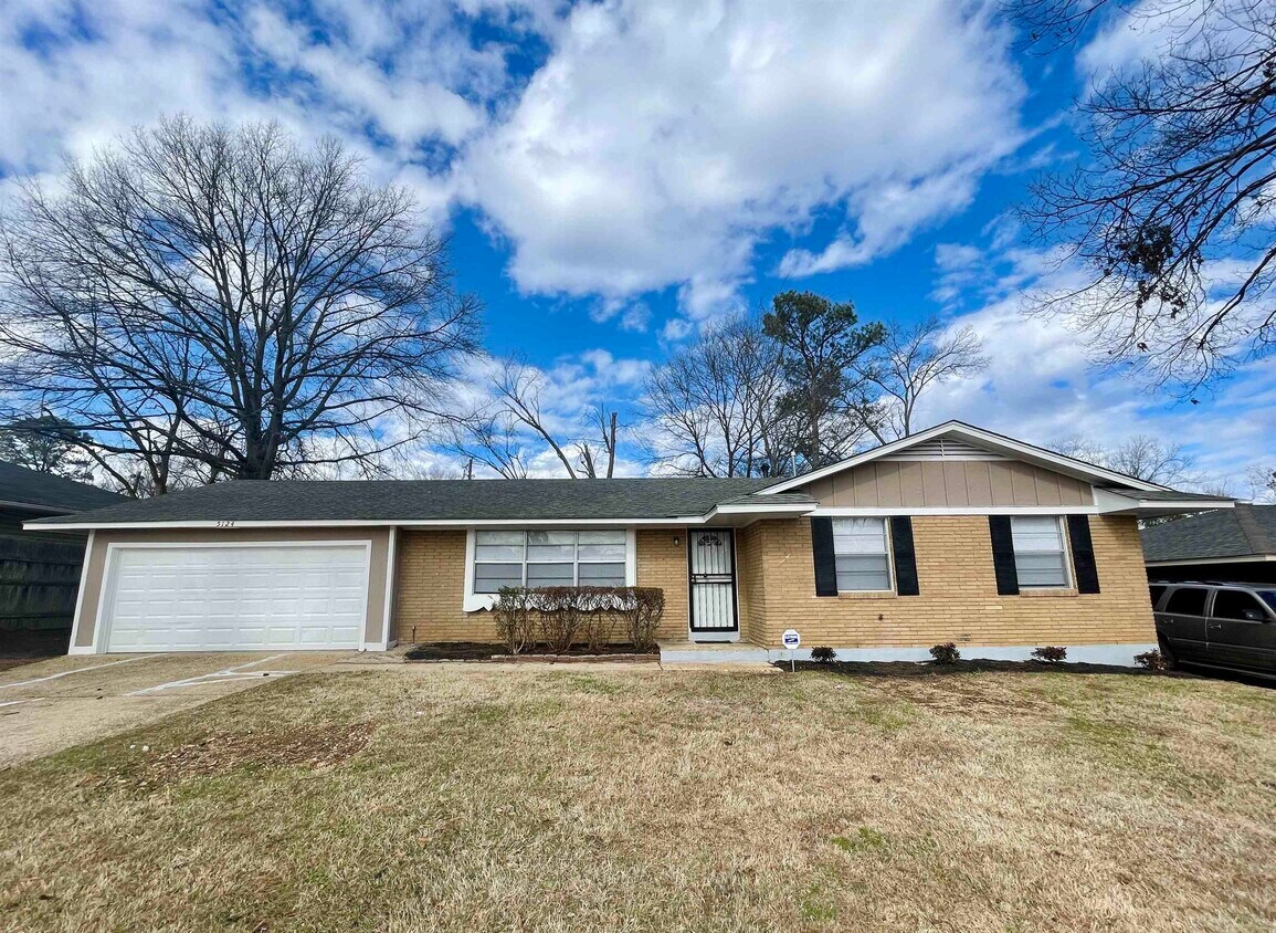 Primary Photo - 5124 Craigmont Dr