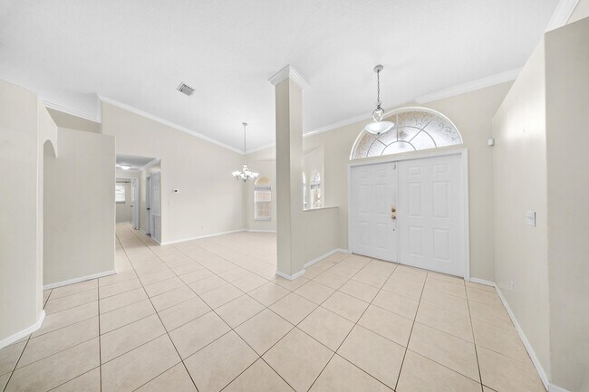 Foto del edificio - 2466 SW Lafayette St