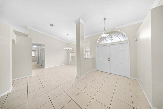 Foto del edificio - 2466 SW Lafayette St
