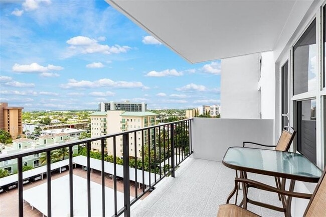 Foto del edificio - 405 N Ocean Blvd