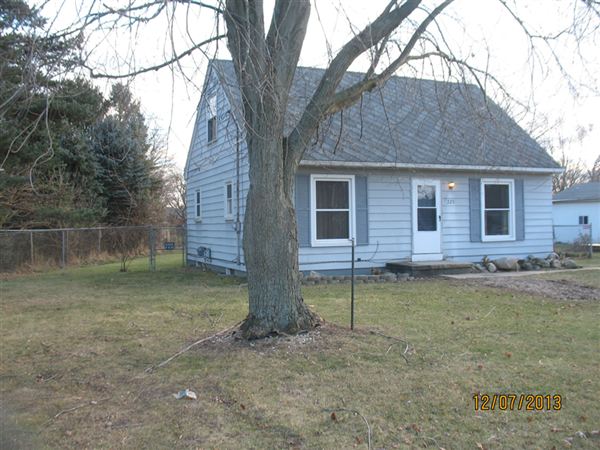 Primary Photo - 321 W Cherry St
