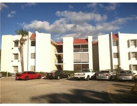 Building Photo - 622 NW 13th St