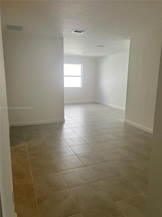 Foto del edificio - 2422 Southeast 30th Street