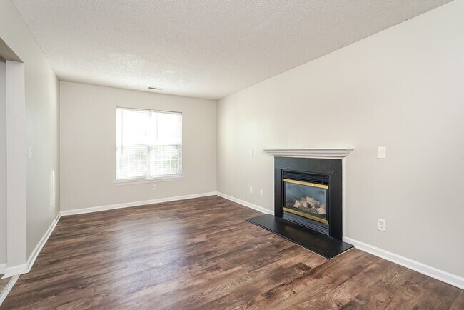 Foto del edificio - 5209 Carriage Woods Dr