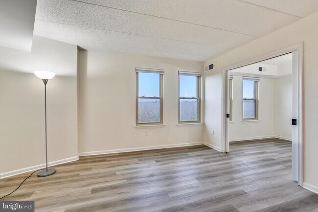 Building Photo - 7317 Eden Brook Dr