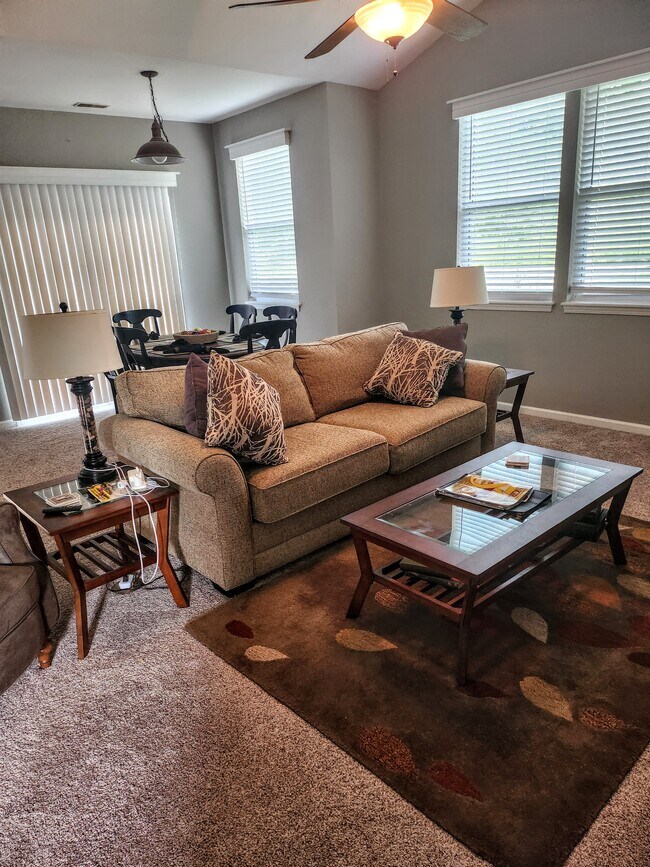 Foto del edificio - 23 Cottage Park E