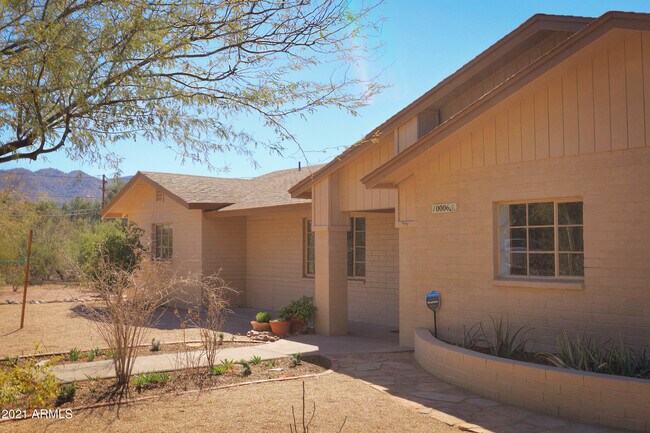 Foto del edificio - 10006 N 37th St