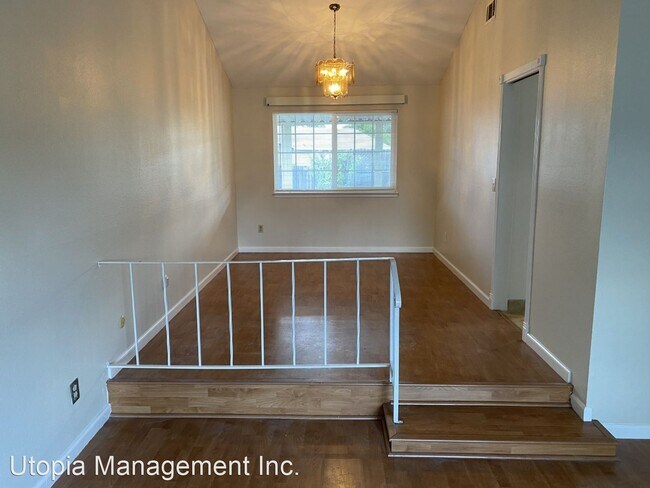 Building Photo - 4 br, 2 bath House - 2939 Chauncy Circle