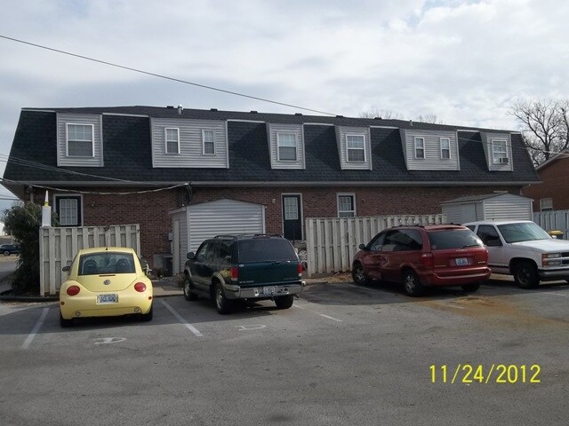 Building Photo - 408 Jennings Dr