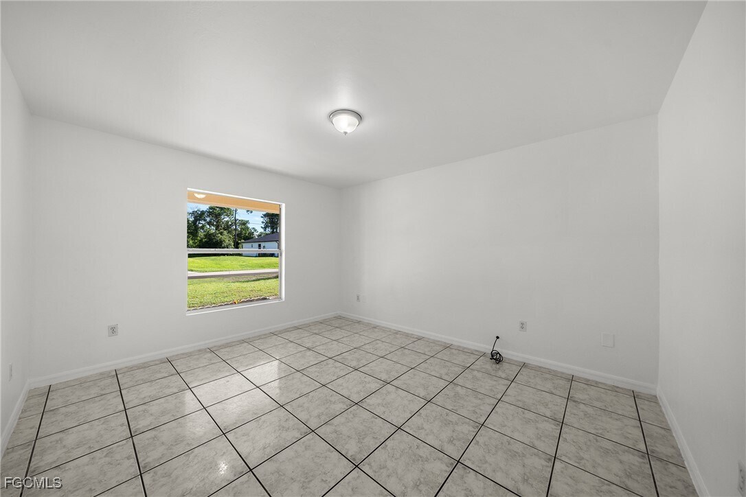 Foto principal - 4735 30th St SW