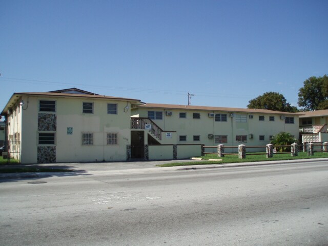 Primary Photo - 1930 NW 22nd Ave