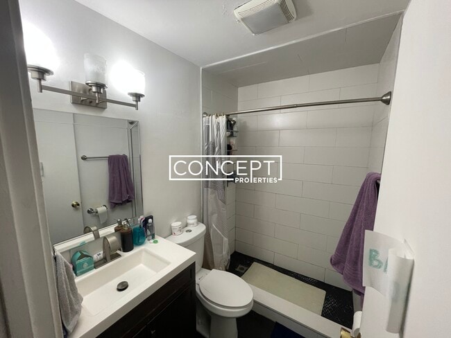 Building Photo - 776 Columbus Ave